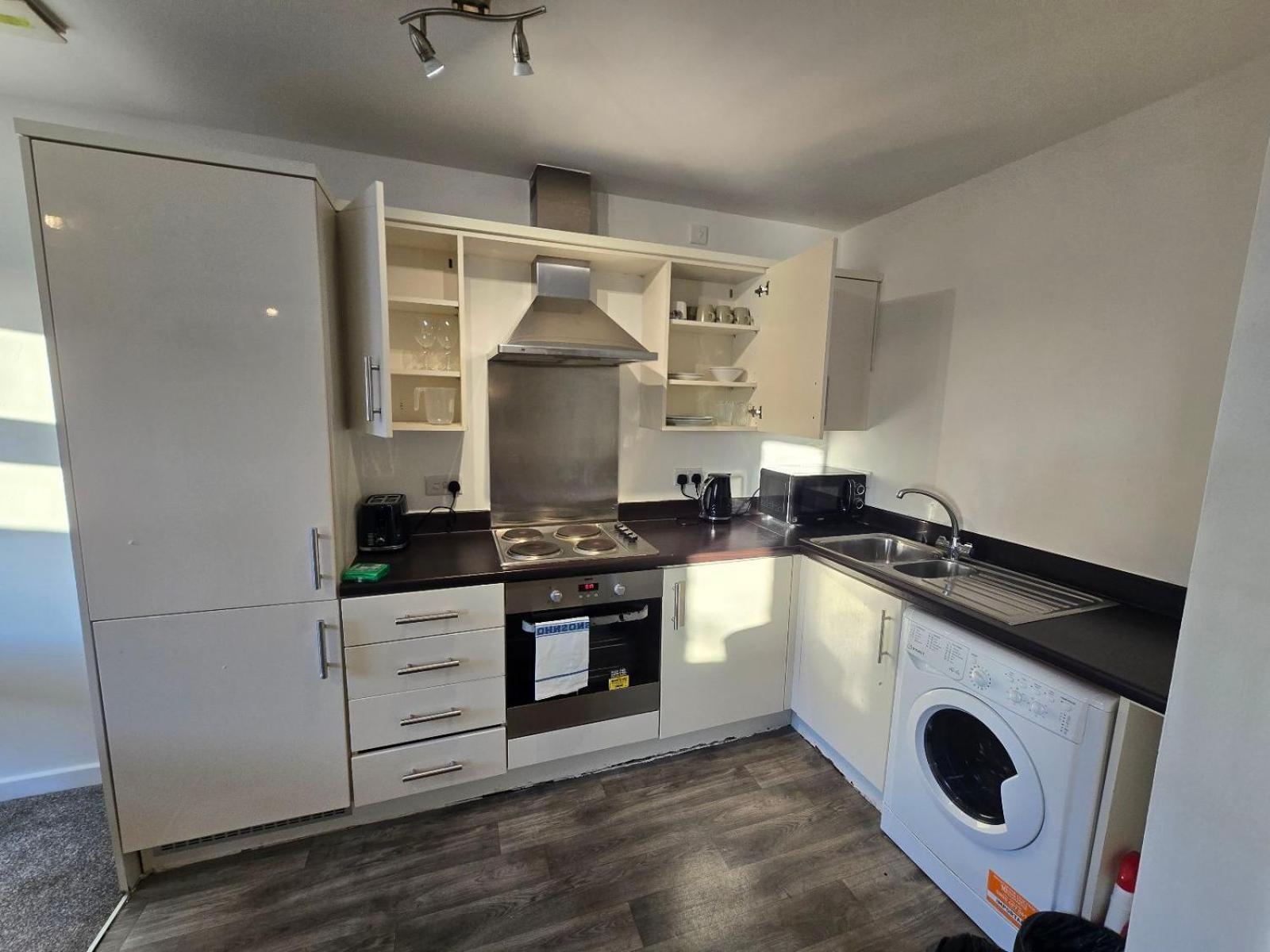 2br Apt, Etihad Stadium, Access, Sleeps 6 Appartement *