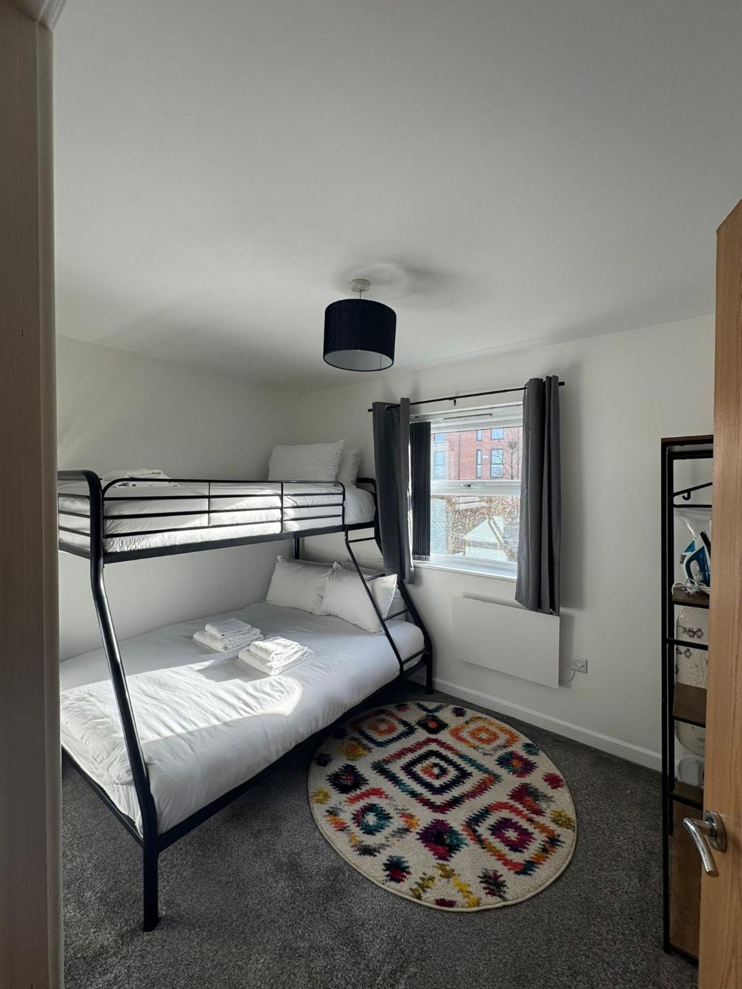 2br Apt, Etihad Stadium, Access, Sleeps 6 Appartement Manchester