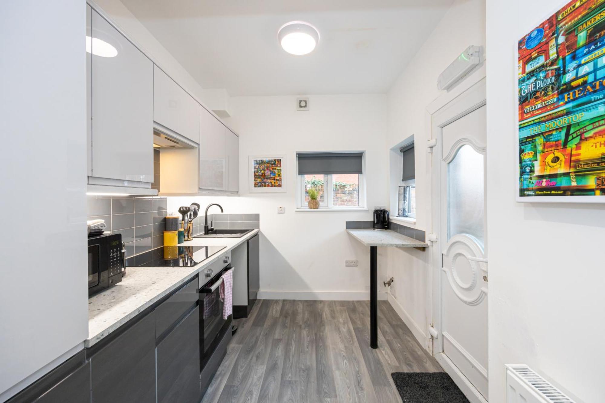 Private Ensuite With Kitchen Access By Irwell Hotel Manchester