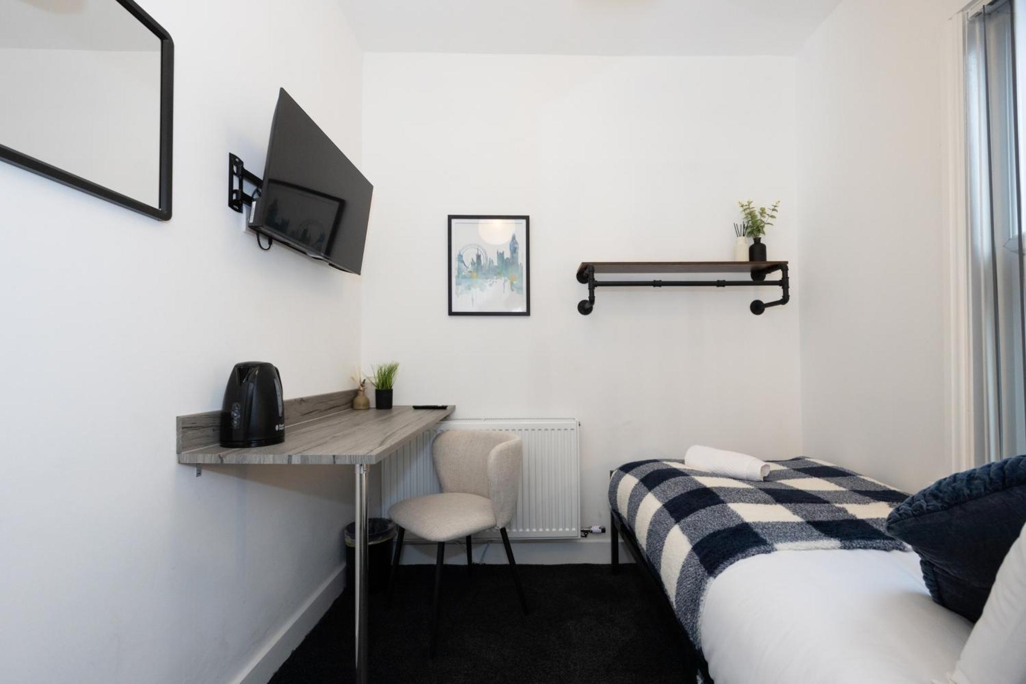 Hotel Private Ensuite With Kitchen Access By Irwell *