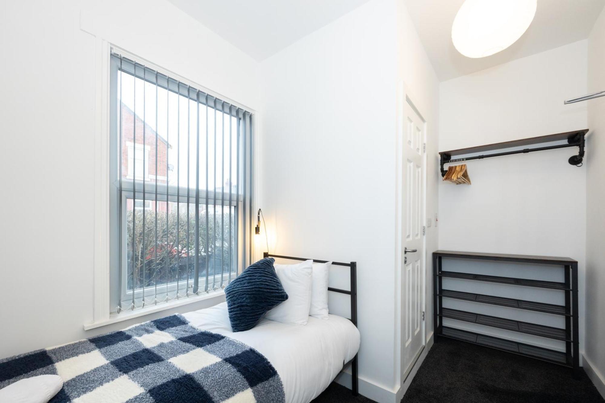Hotel Private Ensuite With Kitchen Access By Irwell *