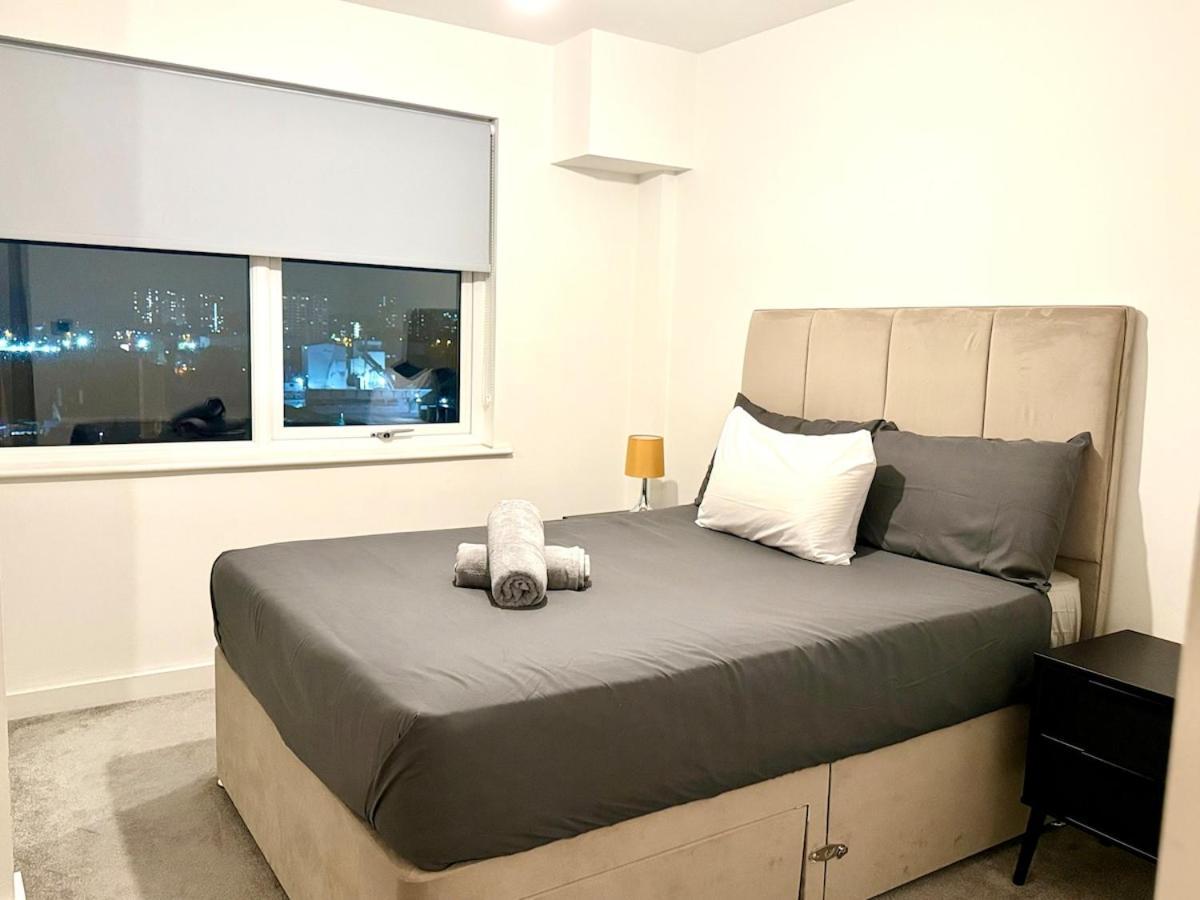 2br Duplex In Salford Mcr Sleeps4 Video In Photos Apartment