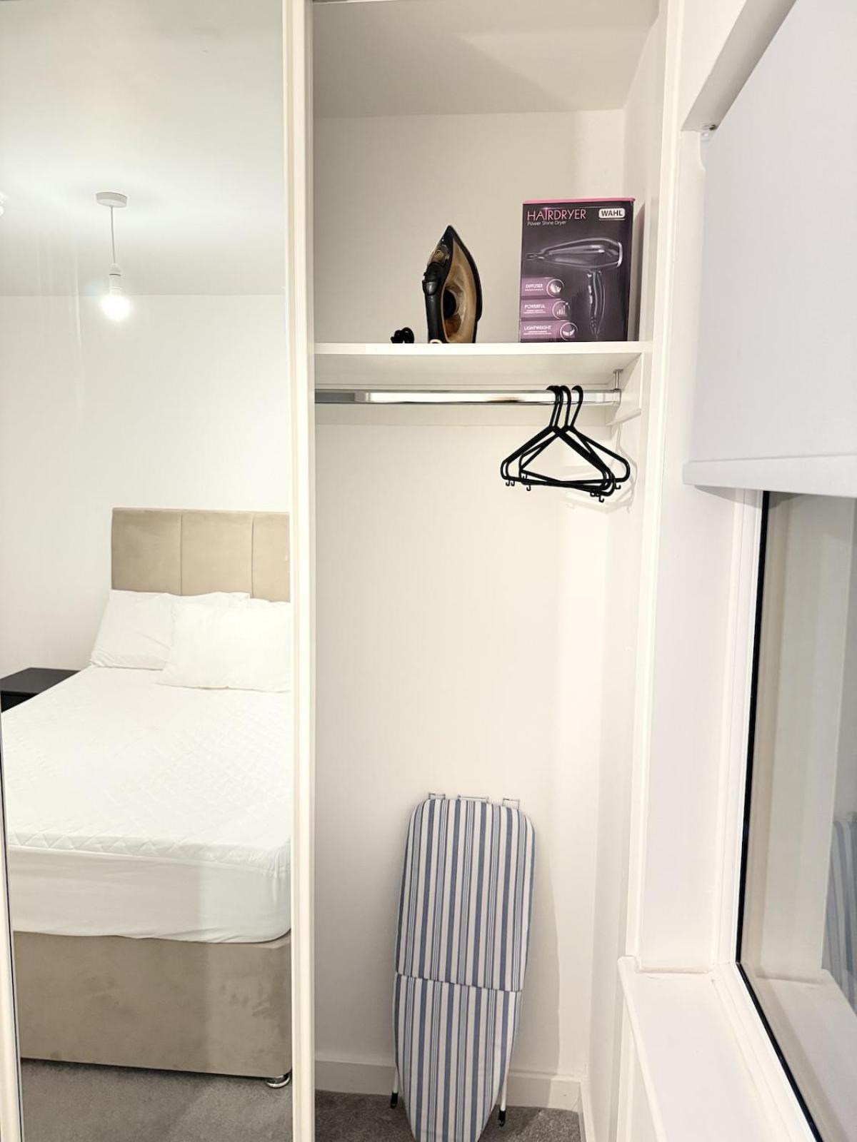 Apartment 2br Duplex In Salford Mcr Sleeps4 Video In Photos