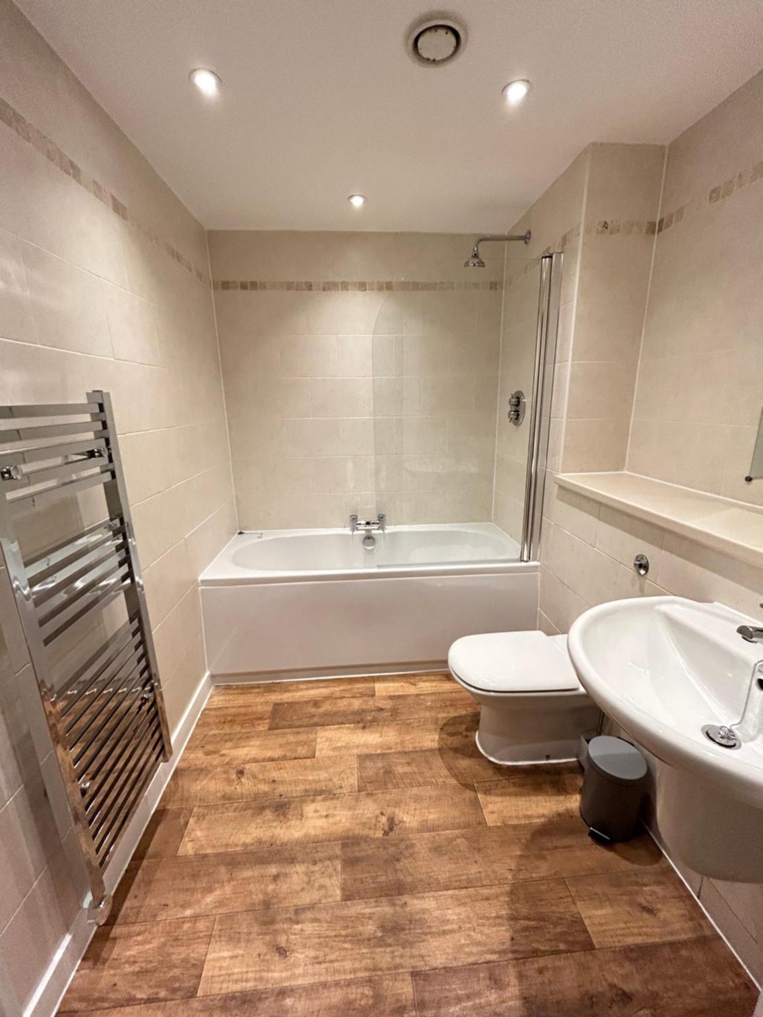 Centre 2 Bed With A Balcony