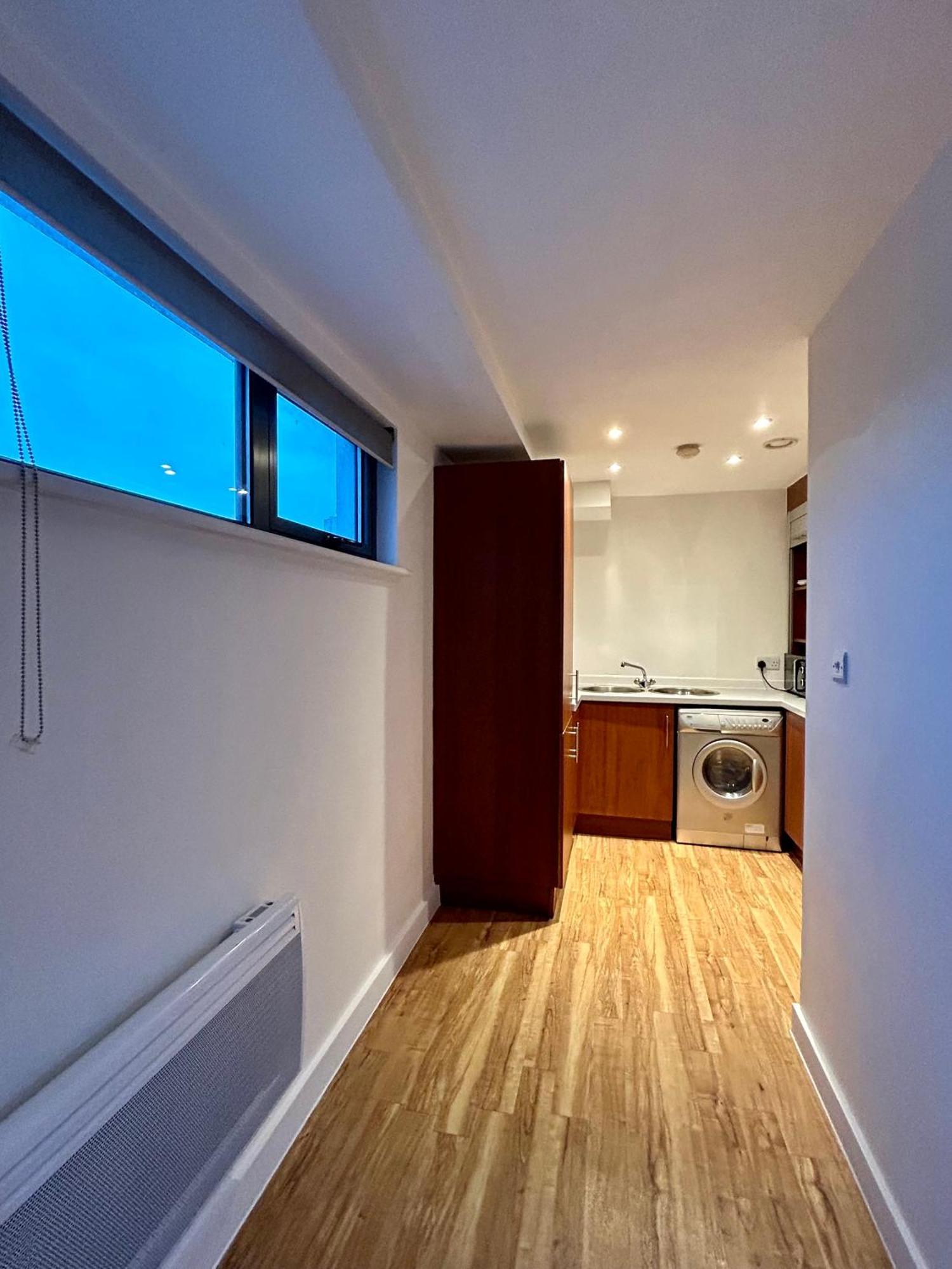Centre 2 Bed With A Balcony * Manchester
