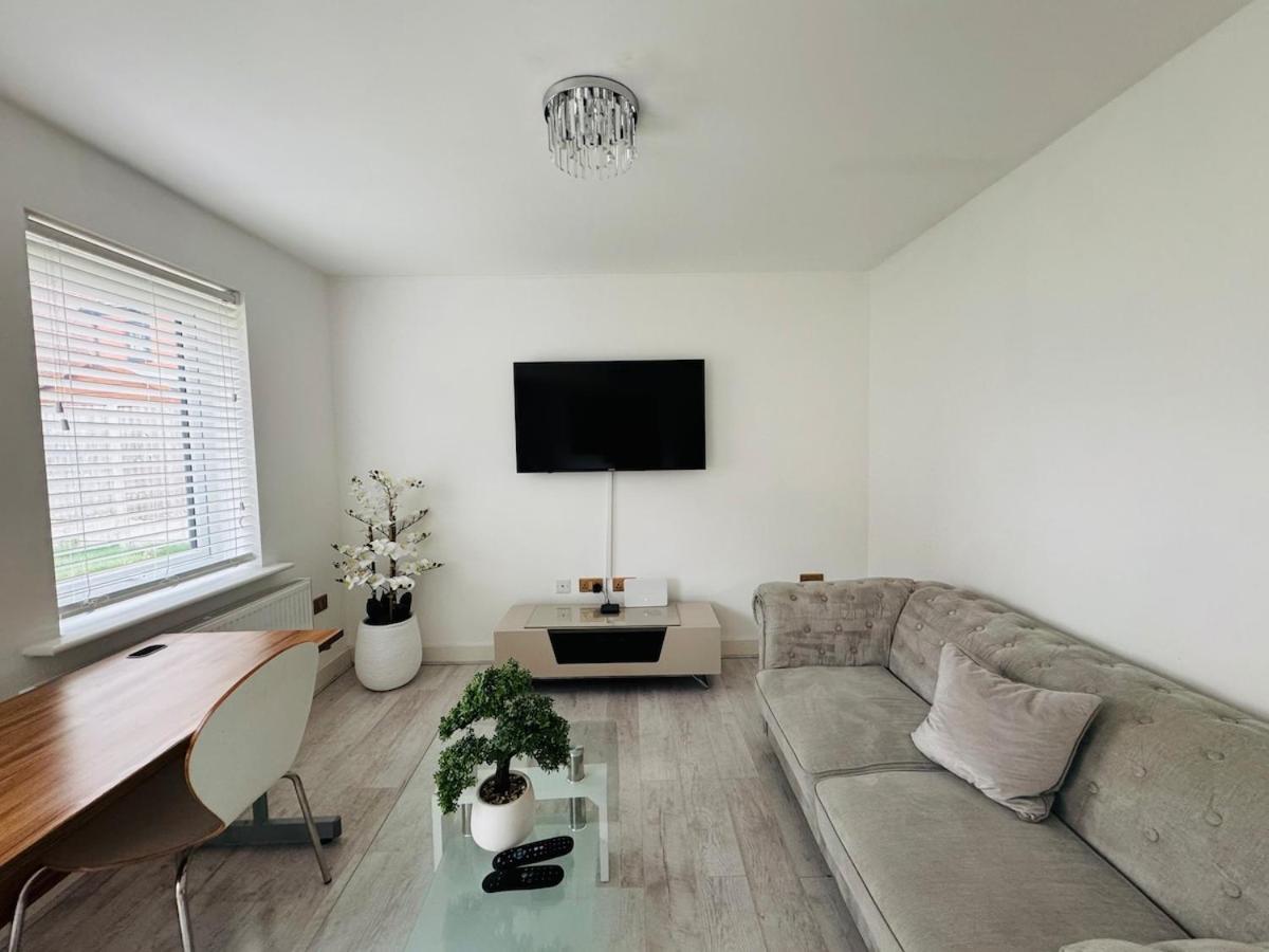 Modern Lux New Built House In Ancoats Free Wifi Parking Holiday home *