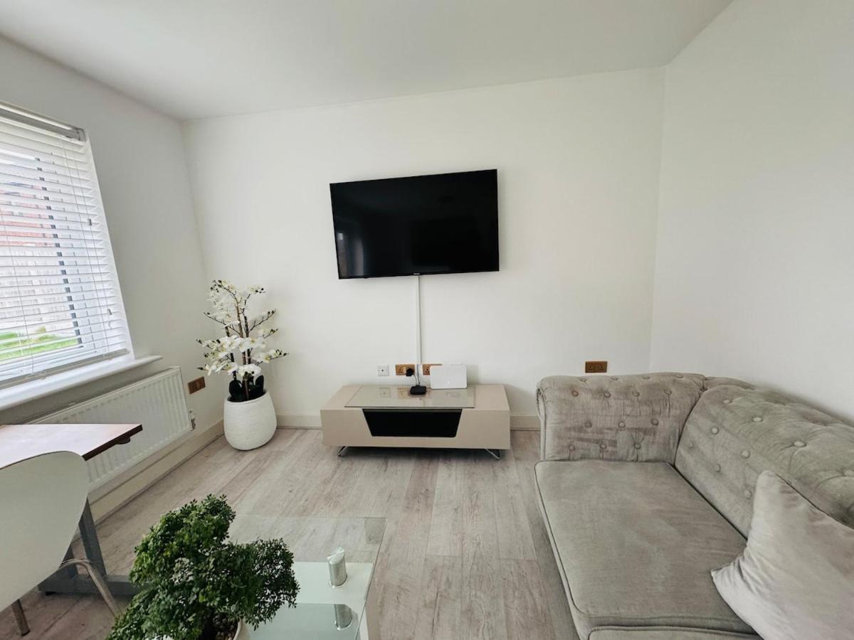 Modern Lux New Built House In Ancoats Free Wifi Parking Holiday home *