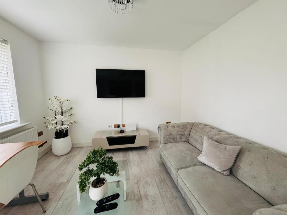 Modern Lux New Built House In Ancoats Free Wifi Parking Holiday home *