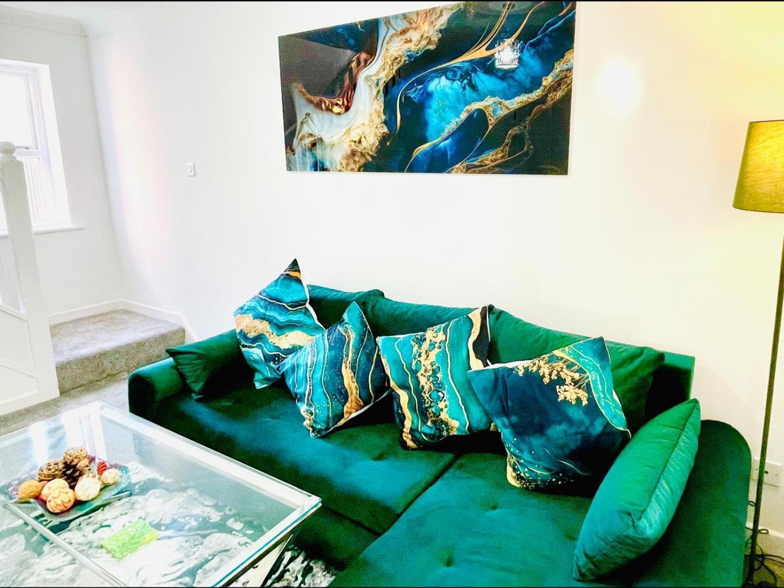 Modern 3 Bedroom Flat Near & Hulme Park Appartement Manchester