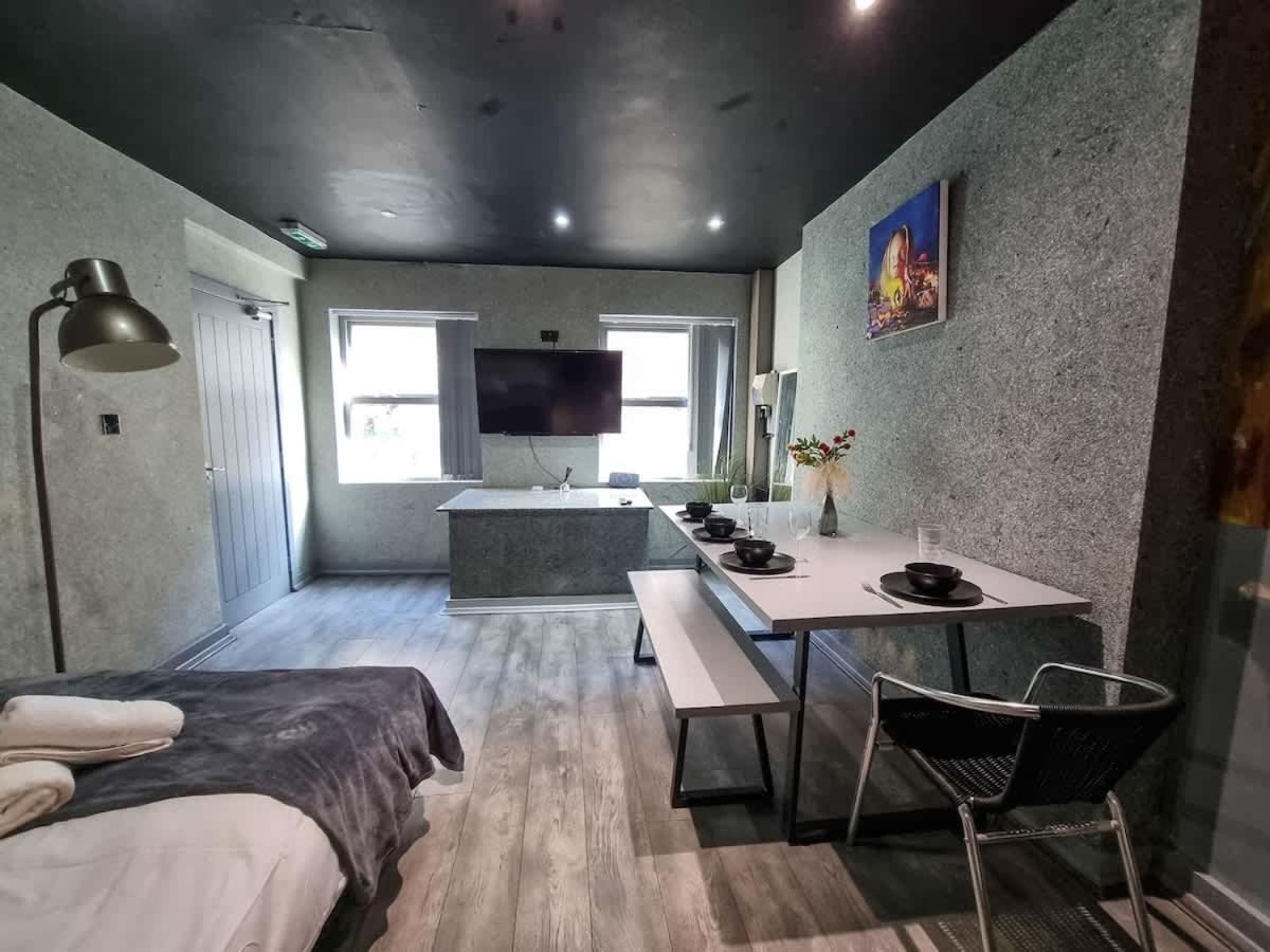 Apartment Centre Flat By Superhost *