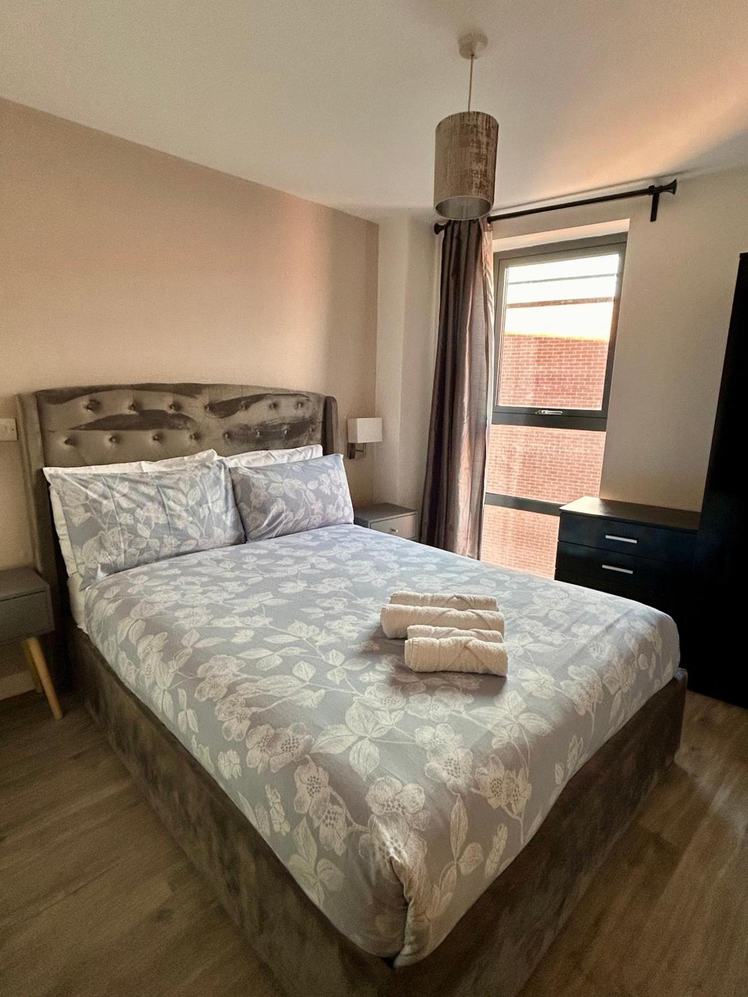 Apartment Centre 2 Bed With A Balcony Manchester