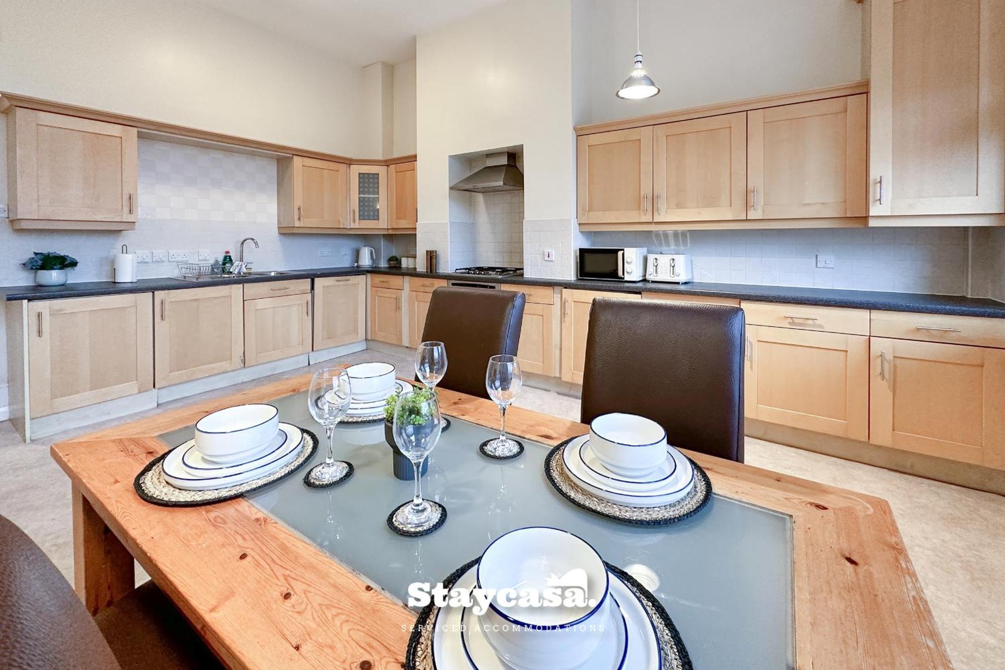 Whalley Range Hideaway 7mins To With Parking *