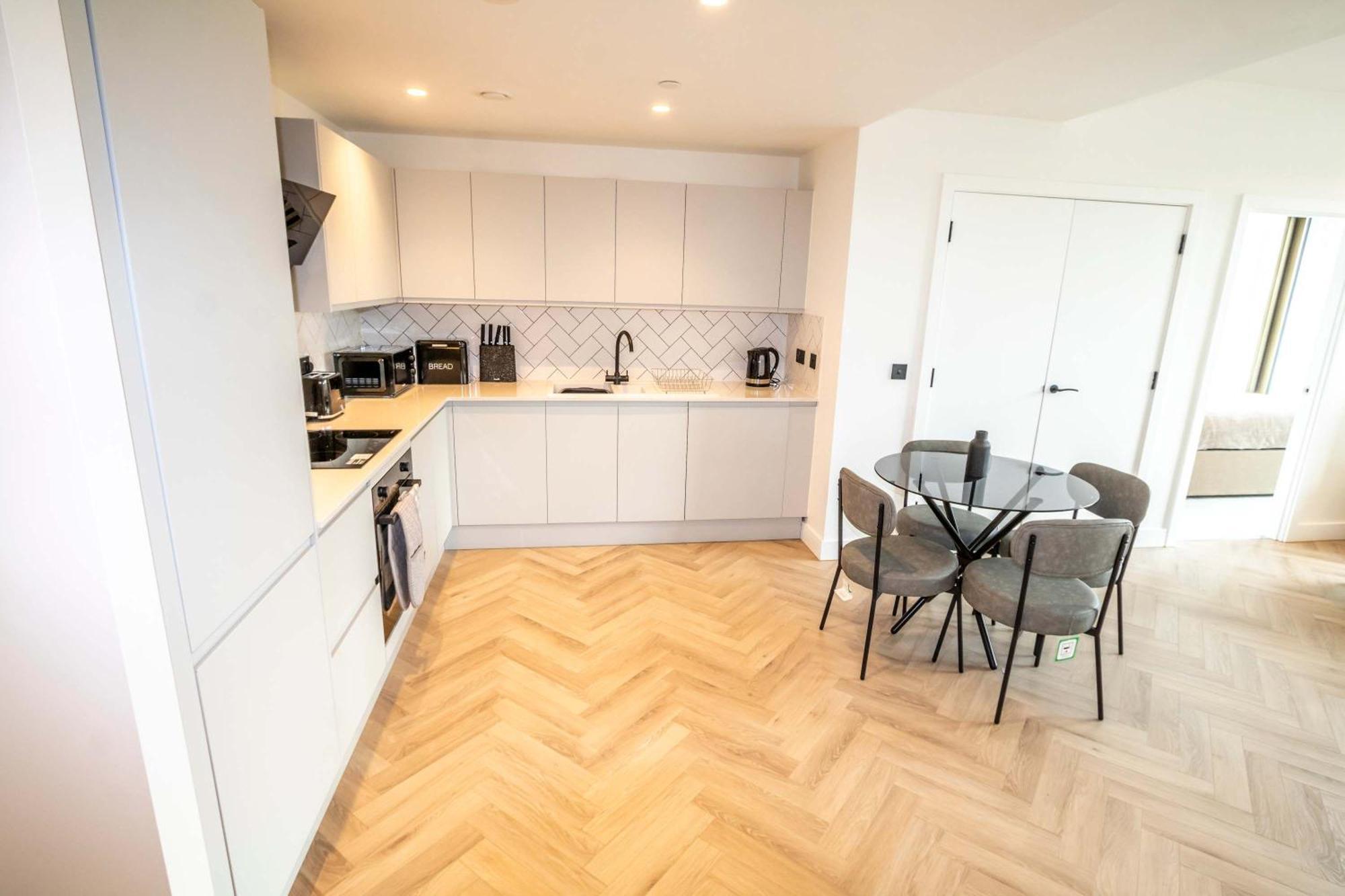Apartment Modern And Sleek 2 Bed Flat In Manchester