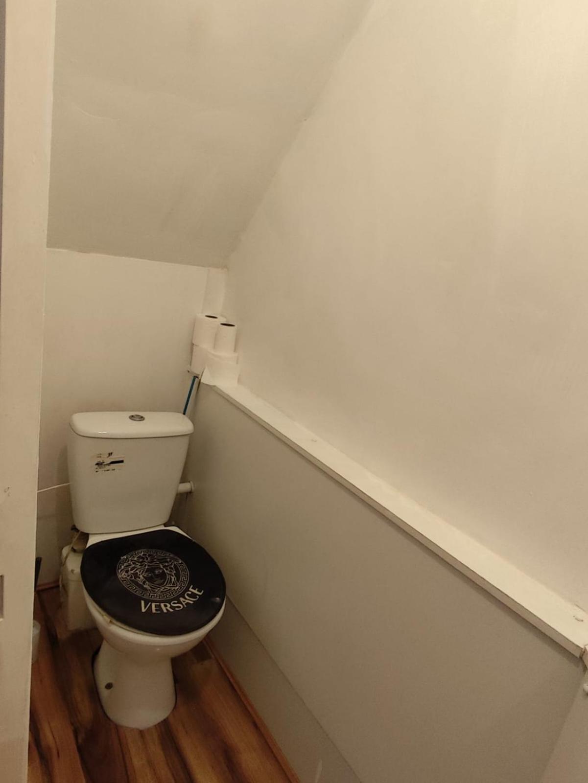 Guest house Double-bedroom In The Heart Of Harpurhey Perfect For Short