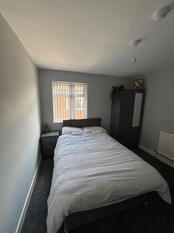 Apartment In Old Trafford