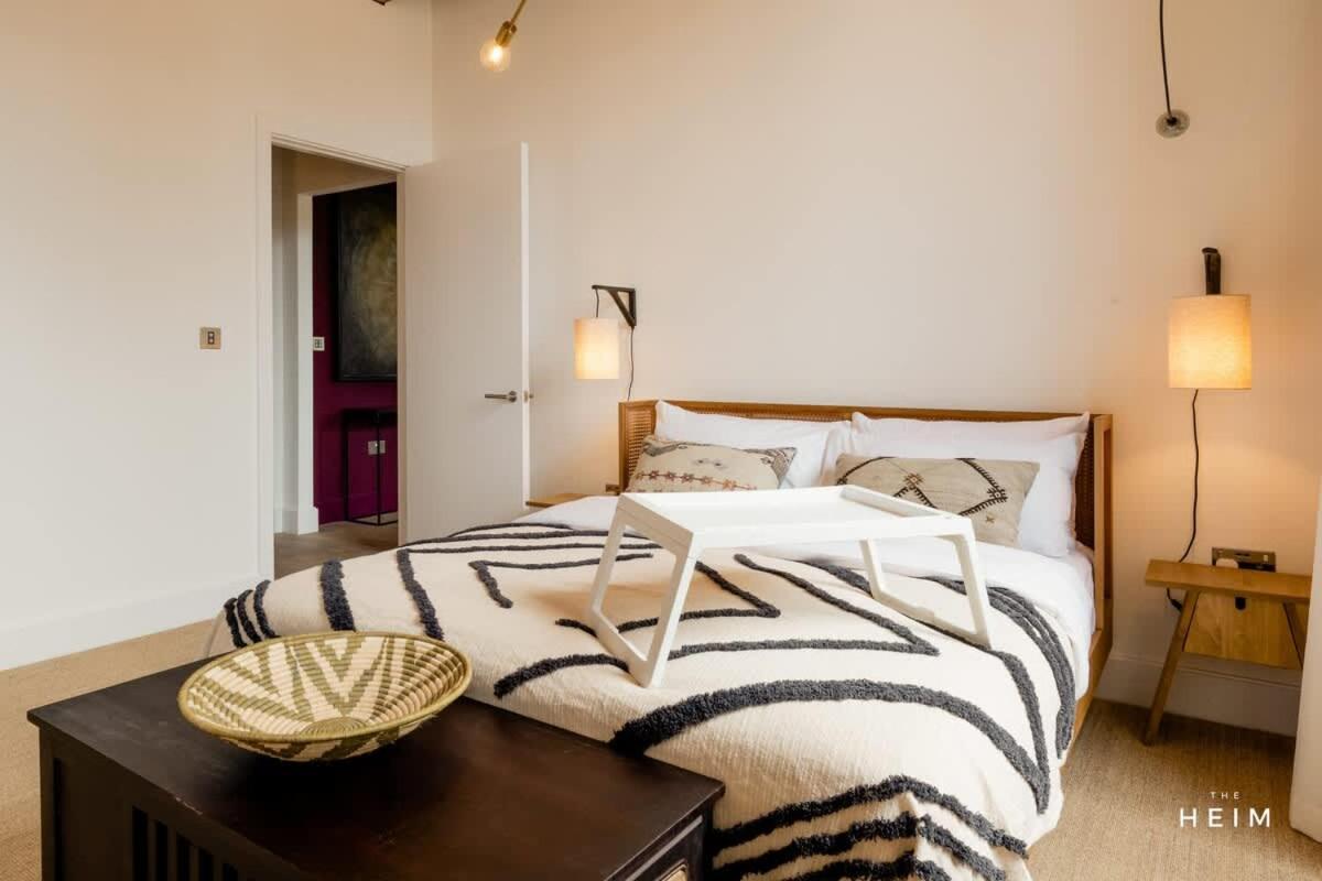 Africana At The Heim Residences Apartment