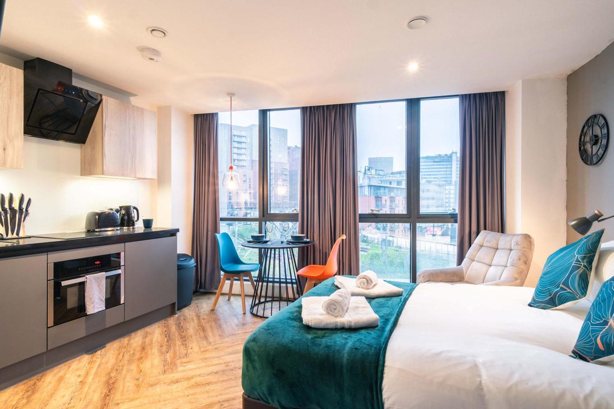Spacious In * Manchester