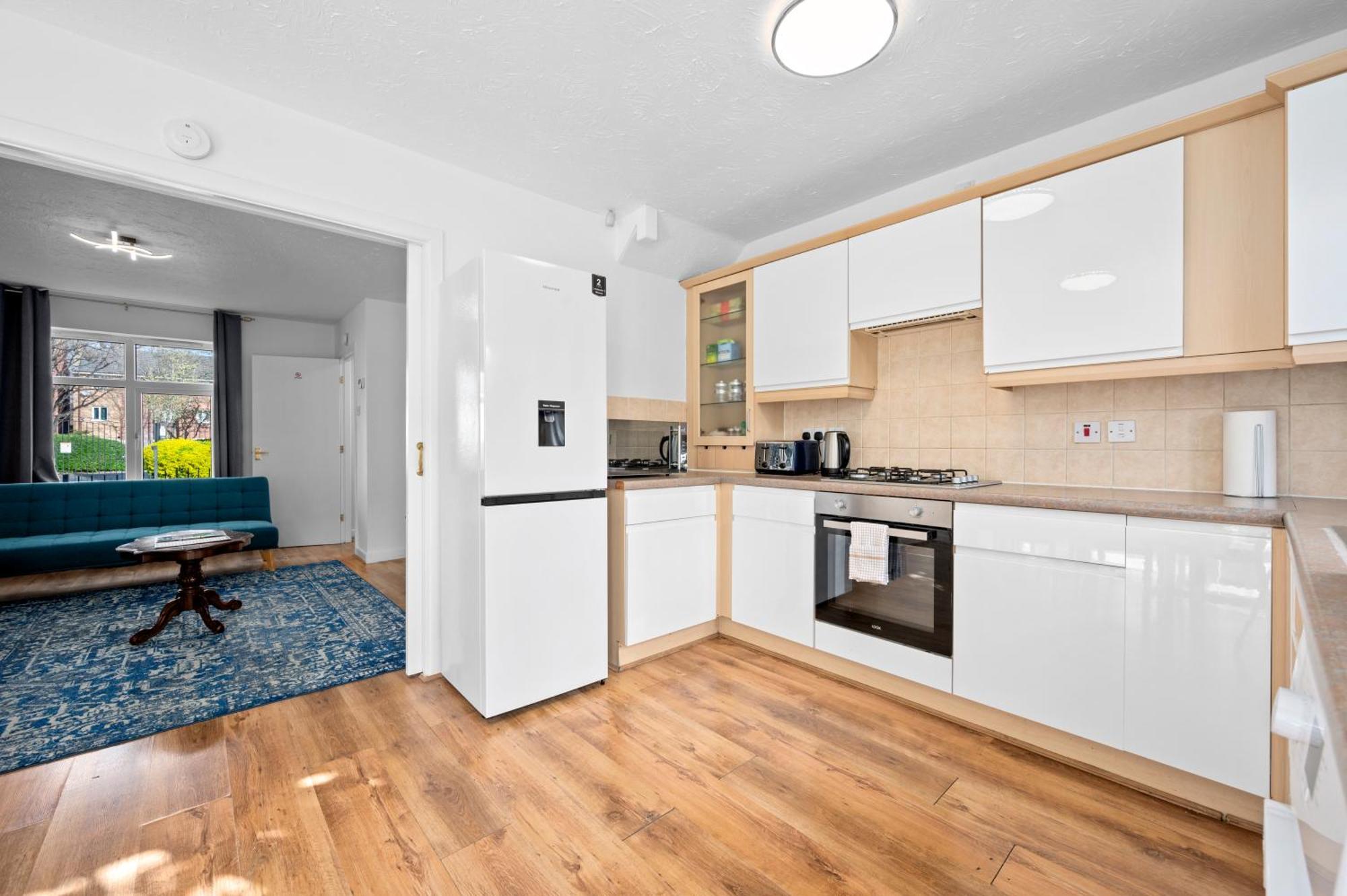 3bdr Gated Parking Near Centre Holiday home