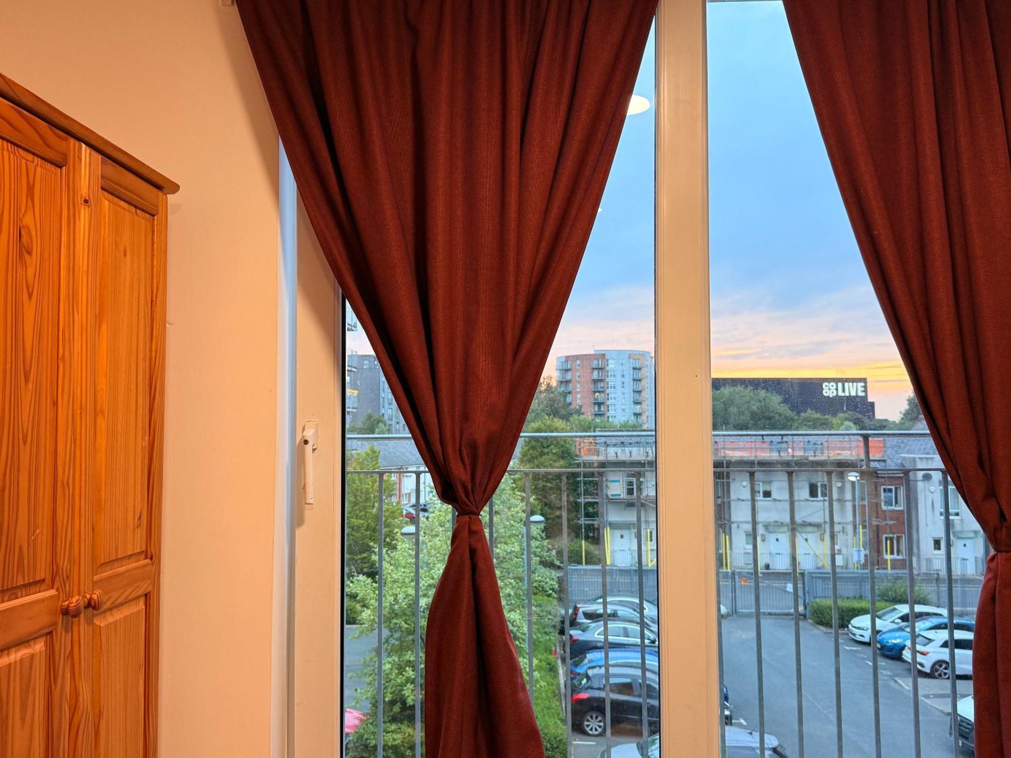 Apartment Coop View And Etihad Stadium *