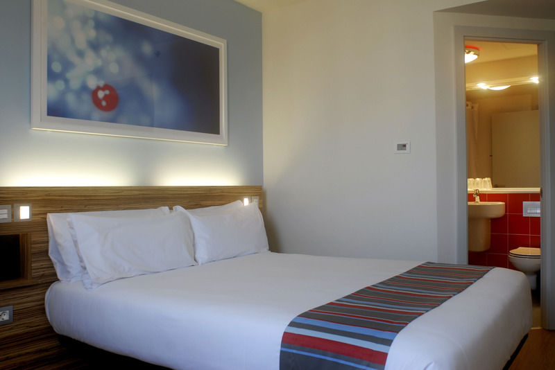 Travelodge Central