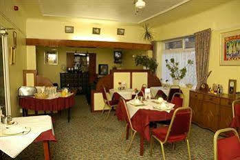 New Central Guest house 3*