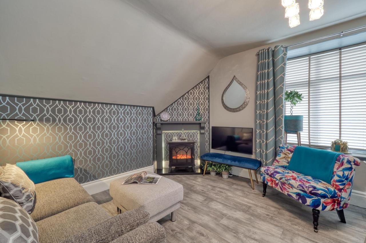 Mulberry House Apartment *