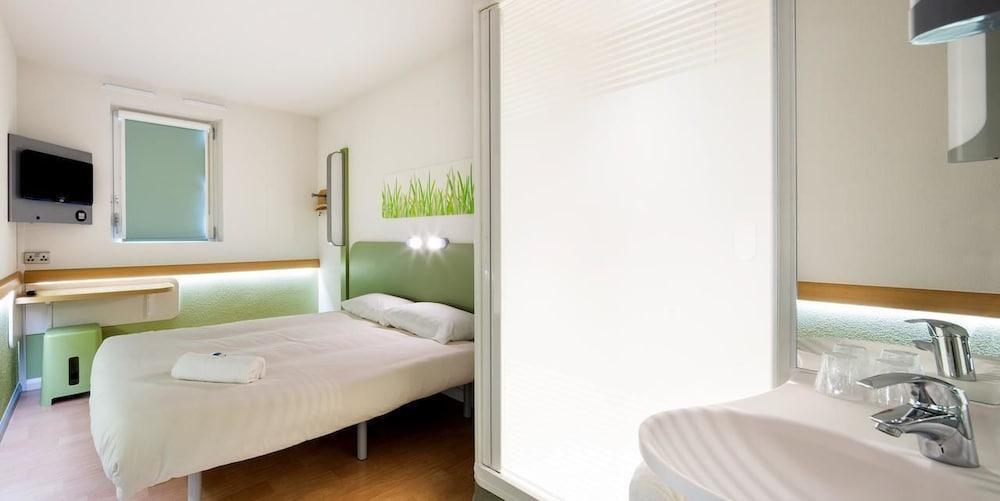 Ibis Budget Salford Quays Hotel 2*