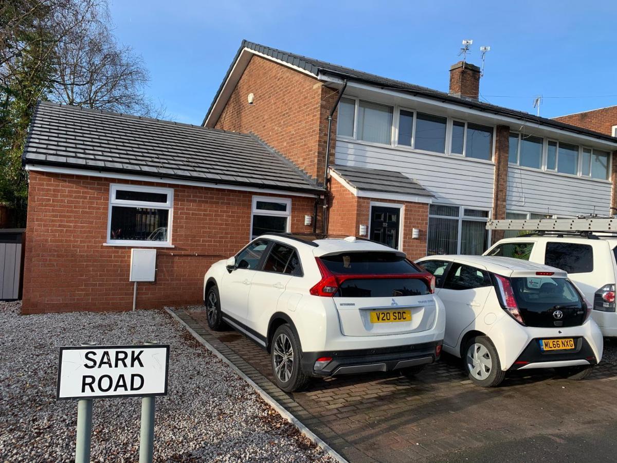 Sark House In Vibrant Chorlton * Manchester